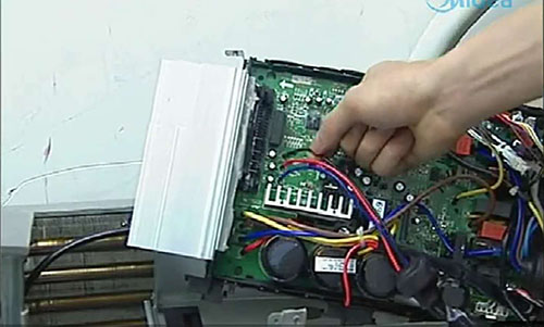 岳阳美的空调电话是多少